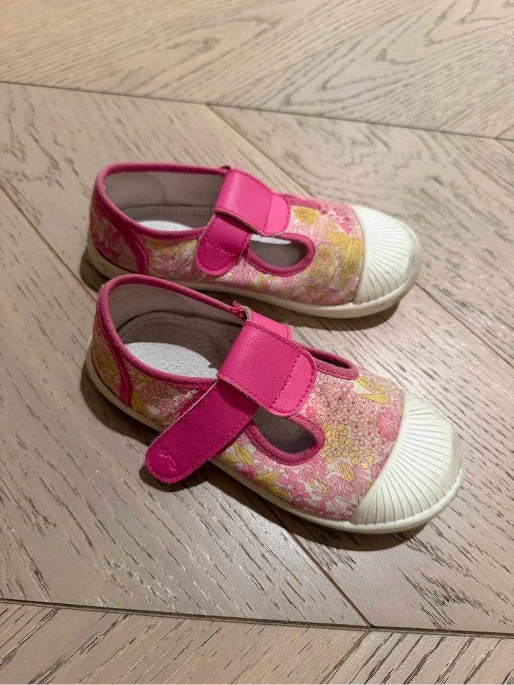 Jacadi Pink Floral Girls' Mary Jane Sneakers
